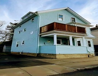 76 Church St, Fall River, Massachusetts, 2 Bedrooms Bedrooms, 4 Rooms Rooms,1 BathroomBathrooms,Residential Lease,For Rent,Church St,73491610