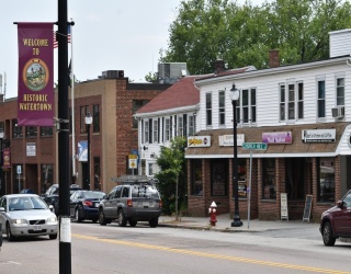 138 Main Street, Watertown, Massachusetts, 2 Bedrooms Bedrooms, 5 Rooms Rooms,1 BathroomBathrooms,Residential Lease,For Rent,Main Street,73491615