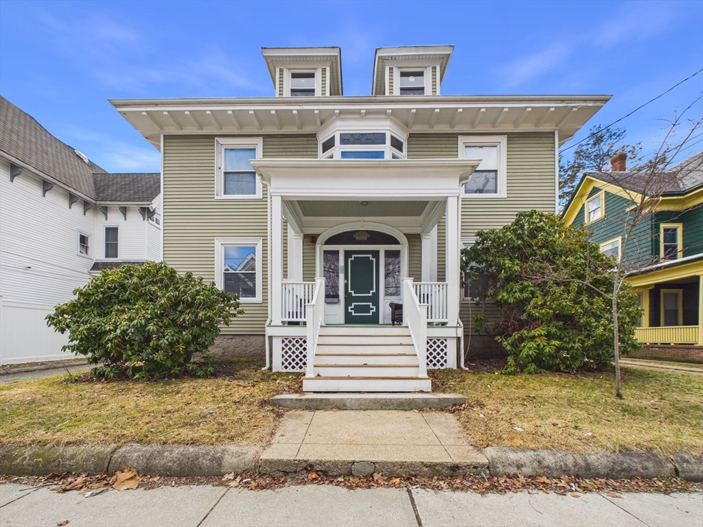 26 South St, Brockton, Massachusetts, 8 Bedrooms Bedrooms, 10 Rooms Rooms,3 BathroomsBathrooms,Residential Income,For Sale,South St,73491611