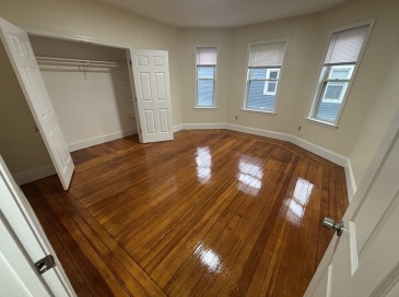 174 Woodrow Ave, Boston, Massachusetts, 3 Bedrooms Bedrooms, 5 Rooms Rooms,1 BathroomBathrooms,Residential Lease,For Rent,Woodrow Ave,73491714