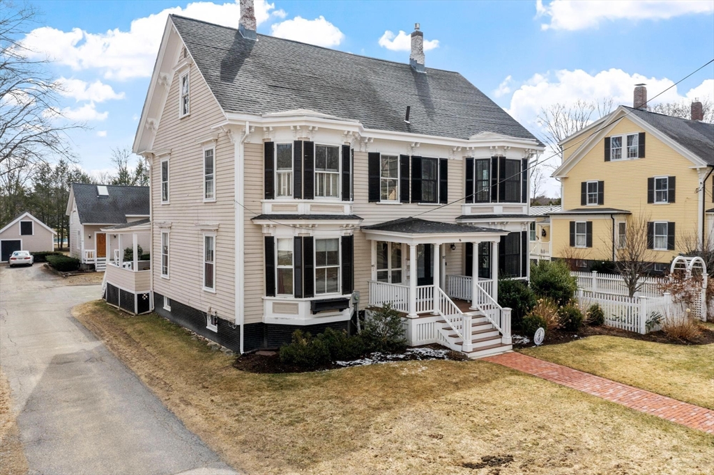 95 Hubbard Street, Concord, Massachusetts, 3 Bedrooms Bedrooms, 6 Rooms Rooms,1.5 BathroomsBathrooms,Residential,For Sale,Hubbard Street,73491855