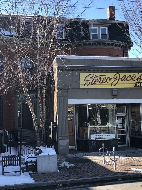 1686 Massachusetts Ave., Cambridge, Massachusetts, 1 Room Rooms,1 BathroomBathrooms,Residential Lease,For Rent,Massachusetts Ave.,73491911