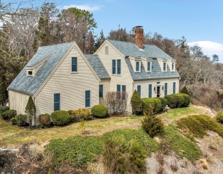 26 Carlson Ln, Barnstable, Massachusetts, 3 Bedrooms Bedrooms, 6 Rooms Rooms,3.5 BathroomsBathrooms,Residential,For Sale,Carlson Ln,73491937