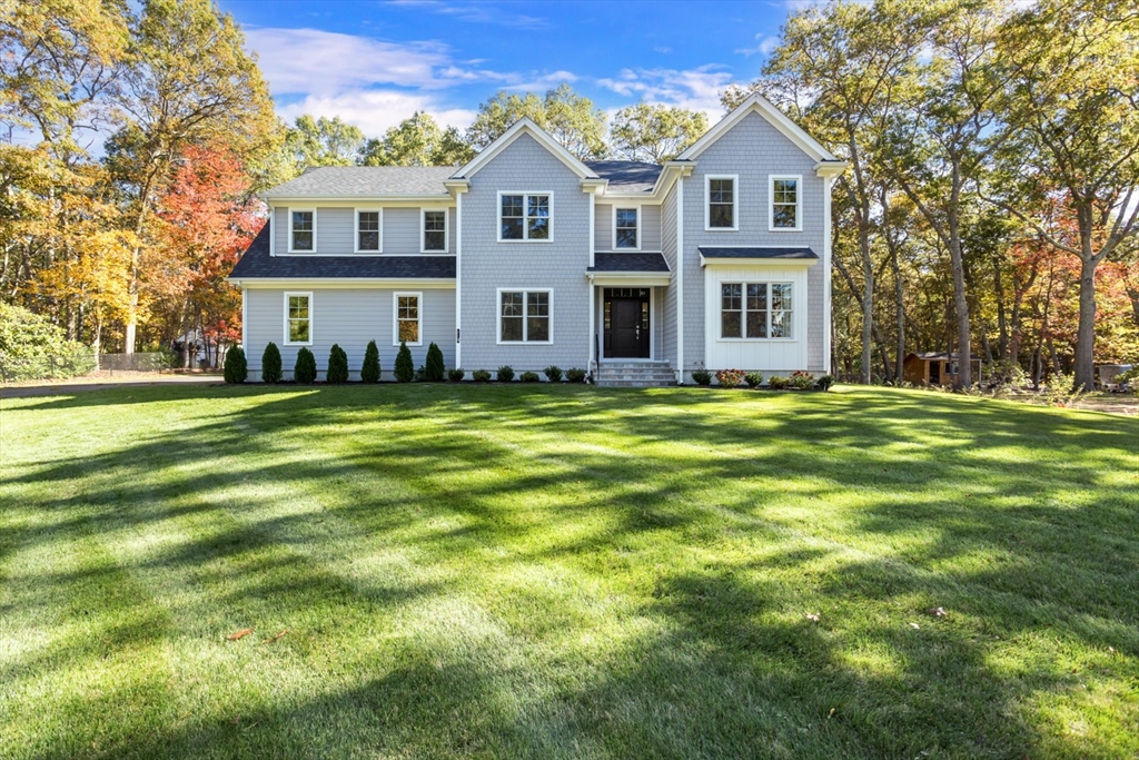 216 Oak St, Westwood, Massachusetts, 5 Bedrooms Bedrooms, 17 Rooms Rooms,5.5 BathroomsBathrooms,Residential,For Sale,Oak St,73491942