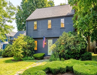 155 Bellevue Avenue, Melrose, Massachusetts, 4 Bedrooms Bedrooms, 8 Rooms Rooms,1.5 BathroomsBathrooms,Residential,For Sale,Bellevue Avenue,73491808