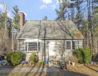 58 Carlisle Rd, Westford, Massachusetts, 4 Bedrooms Bedrooms, 11 Rooms Rooms,3 BathroomsBathrooms,Residential,For Sale,Carlisle Rd,73491648