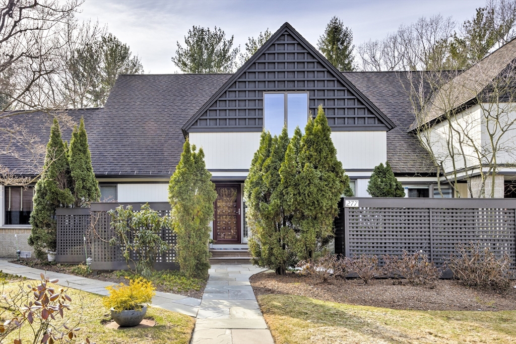 277 Nahanton St, Newton, Massachusetts, 3 Bedrooms Bedrooms, 6 Rooms Rooms,4.5 BathroomsBathrooms,Residential,For Sale,Nahanton St,73491570