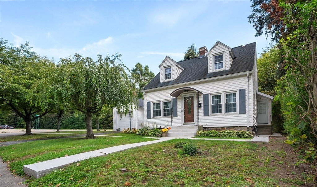 36 Melrose St, Worcester, Massachusetts, 3 Bedrooms Bedrooms, 6 Rooms Rooms,1.5 BathroomsBathrooms,Residential,For Sale,Melrose St,73492018