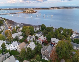 14 Highland Avenue, Hull, Massachusetts, 3 Bedrooms Bedrooms, 6 Rooms Rooms,2 BathroomsBathrooms,Residential,For Sale,Highland Avenue,73491945