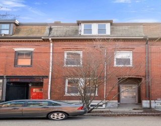 6 Medford Street, Chelsea, Massachusetts, 4 Bedrooms Bedrooms, 8 Rooms Rooms,1.5 BathroomsBathrooms,Residential,For Sale,Medford Street,73491659