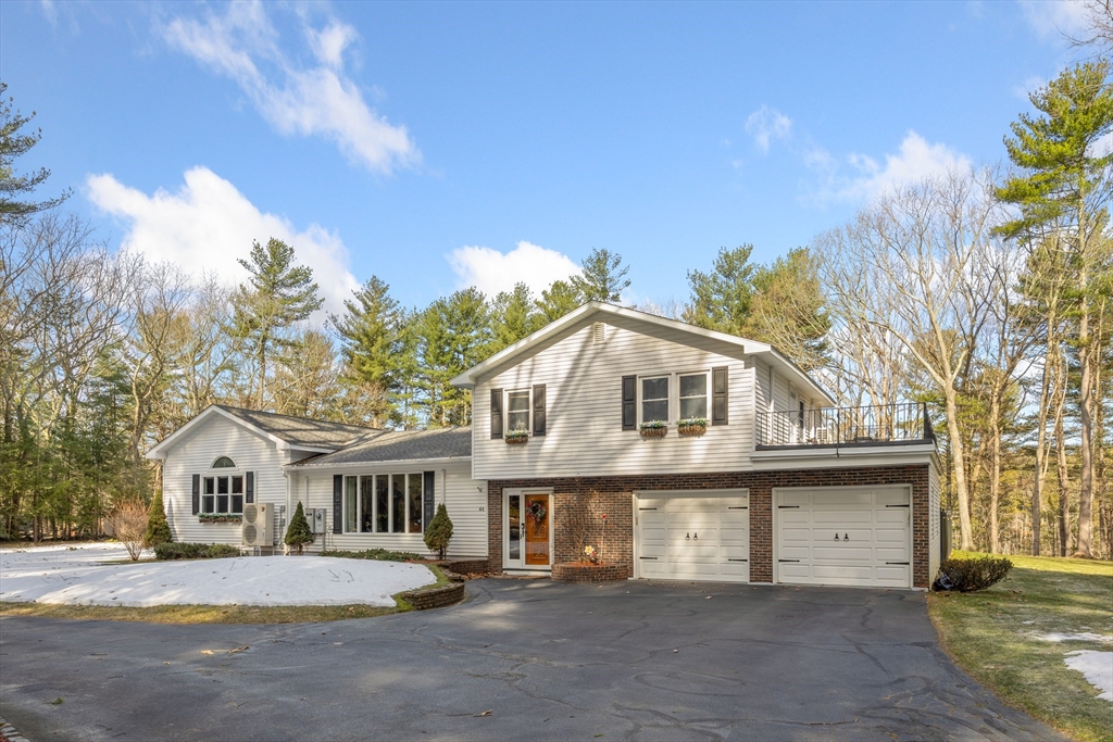 44 Pine Plain, Boxford, Massachusetts, 4 Bedrooms Bedrooms, 7 Rooms Rooms,3.5 BathroomsBathrooms,Residential,For Sale,Pine Plain,73492035