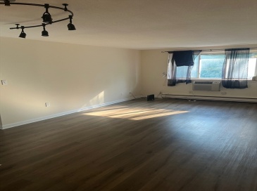131 Mellen, Framingham, Massachusetts, 1 Bedroom Bedrooms, 4 Rooms Rooms,1 BathroomBathrooms,Residential Lease,For Rent,Mellen,73492043 131 Mellen, Framingham, Massachusetts, 1 Bedroom Bedrooms, 4 Rooms Rooms,1 BathroomBathrooms,Residential Lease,For Rent,Mellen,73492043