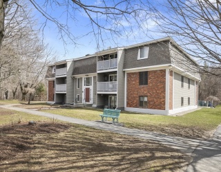 220 Bedford St, Bridgewater, Massachusetts, 2 Bedrooms Bedrooms, 5 Rooms Rooms,1 BathroomBathrooms,Residential,For Sale,Bedford St,73492033