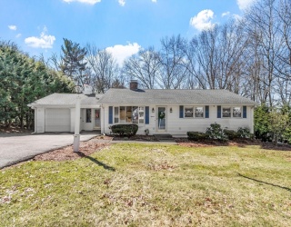 18 Howe Ave, Shrewsbury, Massachusetts, 3 Bedrooms Bedrooms, 6 Rooms Rooms,2 BathroomsBathrooms,Residential,For Sale,Howe Ave,73489625