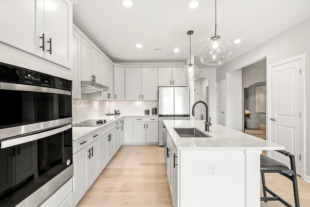 7 Green Street, Shrewsbury, Massachusetts, 2 Bedrooms Bedrooms, 6 Rooms Rooms,2 BathroomsBathrooms,Residential,For Sale,Green Street,73492204