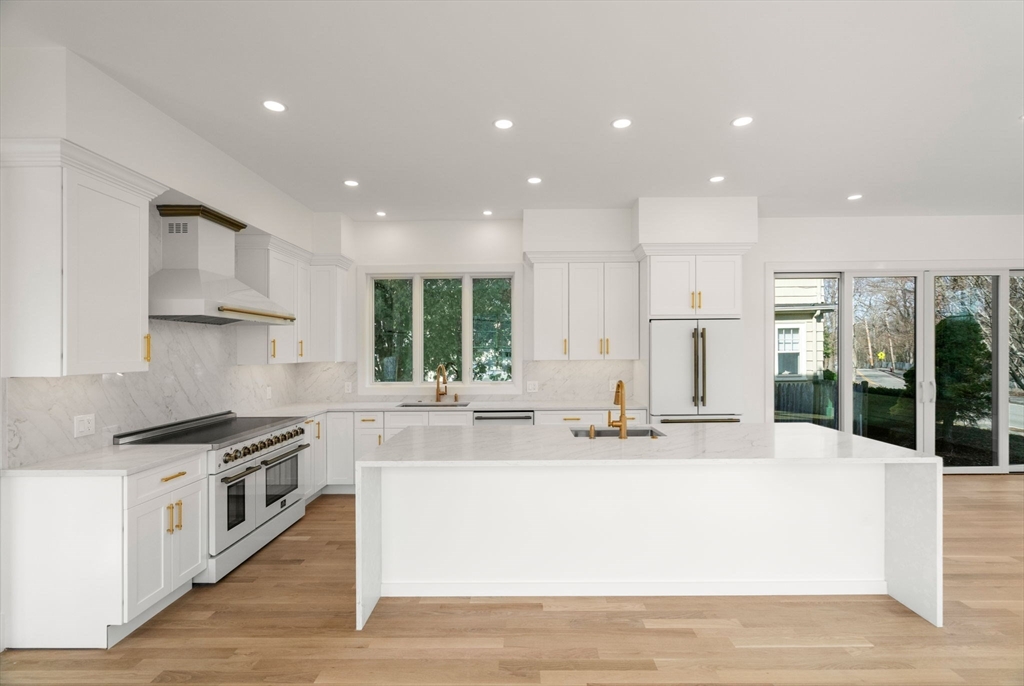 5 Morseland Ave, Newton, Massachusetts, 5 Bedrooms Bedrooms, 14 Rooms Rooms,4.5 BathroomsBathrooms,Residential,For Sale,Morseland Ave,73492177