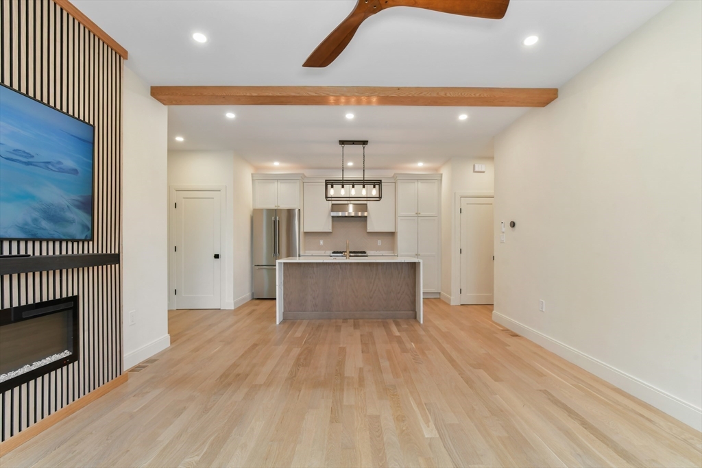 36 Mckone Street, Boston, Massachusetts, 2 Bedrooms Bedrooms, 6 Rooms Rooms,2 BathroomsBathrooms,Residential Lease,For Rent,Mckone Street,73492235