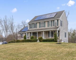 455 East St, West Bridgewater, Massachusetts, 4 Bedrooms Bedrooms, 11 Rooms Rooms,2.5 BathroomsBathrooms,Residential,For Sale,East St,73492251