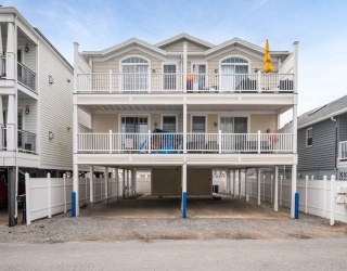 14 Atlantic Avenue, Salisbury, Massachusetts, 2 Bedrooms Bedrooms, 4 Rooms Rooms,2 BathroomsBathrooms,Residential,For Sale,Atlantic Avenue,73492278