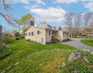 28 Pondlet Pl, Falmouth, Massachusetts, 3 Bedrooms Bedrooms, 6 Rooms Rooms,2.5 BathroomsBathrooms,Residential,For Sale,Pondlet Pl,73492318
