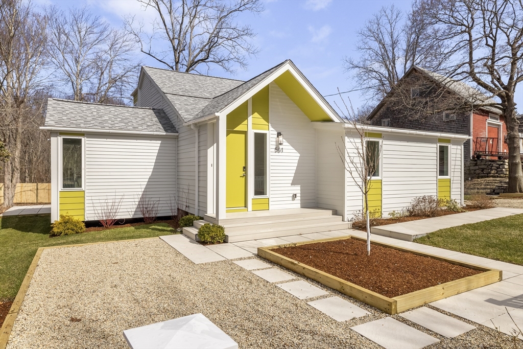 561 Beechwood St, Cohasset, Massachusetts, 3 Bedrooms Bedrooms, 6 Rooms Rooms,2 BathroomsBathrooms,Residential,For Sale,Beechwood St,73492290