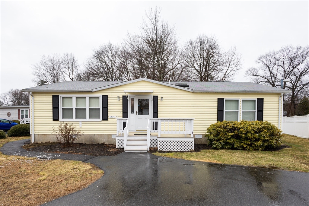 30 Leisurewood Drive, Rockland, Massachusetts, 2 Bedrooms Bedrooms, 5 Rooms Rooms,2 BathroomsBathrooms,Residential,For Sale,Leisurewood Drive,73492068