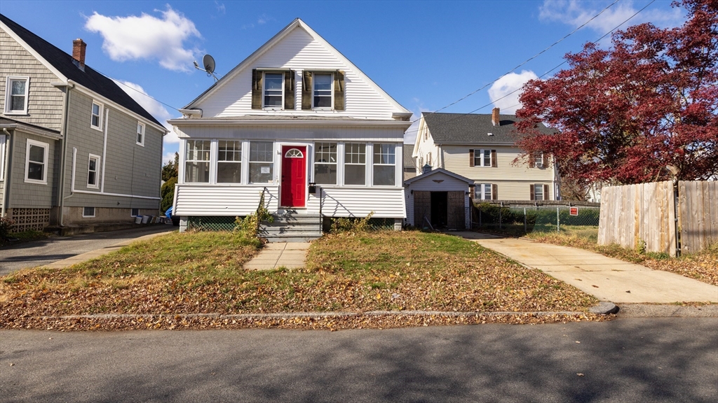 181 Grace St, Cranston, Rhode Island, 2 Bedrooms Bedrooms, 6 Rooms Rooms,1.5 BathroomsBathrooms,Residential,For Sale,Grace St,73465191