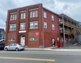 176 Ferry St, Everett, Massachusetts, 2 Bedrooms Bedrooms, 4 Rooms Rooms,1 BathroomBathrooms,Residential Lease,For Rent,Ferry St,73492195