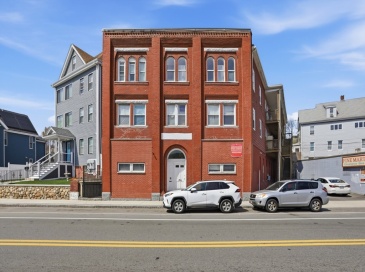176 Ferry St, Everett, Massachusetts, 2 Bedrooms Bedrooms, 4 Rooms Rooms,1 BathroomBathrooms,Residential Lease,For Rent,Ferry St,73492195