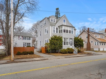 74-76 Myrtle St, Lynn, Massachusetts, 10 Bedrooms Bedrooms, 23 Rooms Rooms,5 BathroomsBathrooms,Residential Income,For Sale,Myrtle St,73492308