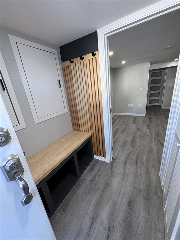 266 Mountain Ave, Revere, Massachusetts, 1 Bedroom Bedrooms, 4 Rooms Rooms,1 BathroomBathrooms,Residential Lease,For Rent,Mountain Ave,73492360