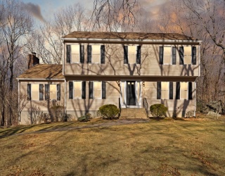 41 Azalea Rd, Sharon, Massachusetts, 4 Bedrooms Bedrooms, 8 Rooms Rooms,2.5 BathroomsBathrooms,Residential,For Sale,Azalea Rd,73492384