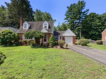 354 Rowley St, Agawam, Massachusetts, 3 Bedrooms Bedrooms, 7 Rooms Rooms,1.5 BathroomsBathrooms,Residential,For Sale,Rowley St,73400268