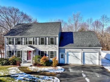 139 Randolph St, Weymouth, Massachusetts, 4 Bedrooms Bedrooms, 8 Rooms Rooms,2.5 BathroomsBathrooms,Residential,For Sale,Randolph St,73467456 139 Randolph St, Weymouth, Massachusetts, 4 Bedrooms Bedrooms, 8 Rooms Rooms,2.5 BathroomsBathrooms,Residential,For Sale,Randolph St,73467456