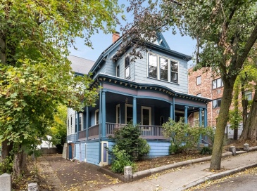 30 Walnut St, Somerville, Massachusetts, 7 Bedrooms Bedrooms, 12 Rooms Rooms,2 BathroomsBathrooms,Residential,For Sale,Walnut St,73446603
