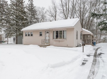 5 Porter Ave, Burlington, Massachusetts, 2 Bedrooms Bedrooms, 7 Rooms Rooms,2 BathroomsBathrooms,Residential,For Sale,Porter Ave,73476137