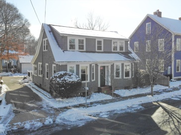 10 Park St, Peabody, Massachusetts, 3 Bedrooms Bedrooms, 9 Rooms Rooms,2 BathroomsBathrooms,Residential,For Sale,Park St,73470777