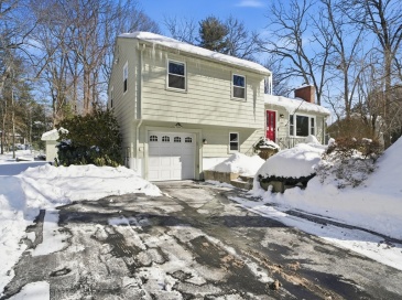 19 Lantern Ln, Chelmsford, Massachusetts, 3 Bedrooms Bedrooms, 8 Rooms Rooms,1.5 BathroomsBathrooms,Residential,For Sale,Lantern Ln,73477409 19 Lantern Ln, Chelmsford, Massachusetts, 3 Bedrooms Bedrooms, 8 Rooms Rooms,1.5 BathroomsBathrooms,Residential,For Sale,Lantern Ln,73477409