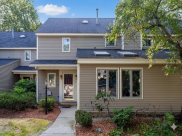 8 Iris Way, Haverhill, Massachusetts, 2 Bedrooms Bedrooms, 6 Rooms Rooms,2.5 BathroomsBathrooms,Residential,For Sale,Iris Way,73418459 8 Iris Way, Haverhill, Massachusetts, 2 Bedrooms Bedrooms, 6 Rooms Rooms,2.5 BathroomsBathrooms,Residential,For Sale,Iris Way,73418459