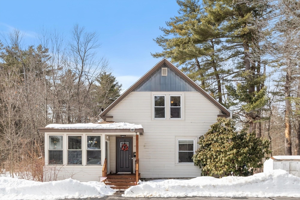 37 Draper Rd, Gardner, Massachusetts, 3 Bedrooms Bedrooms, 6 Rooms Rooms,1 BathroomBathrooms,Residential,For Sale,Draper Rd,73477740
