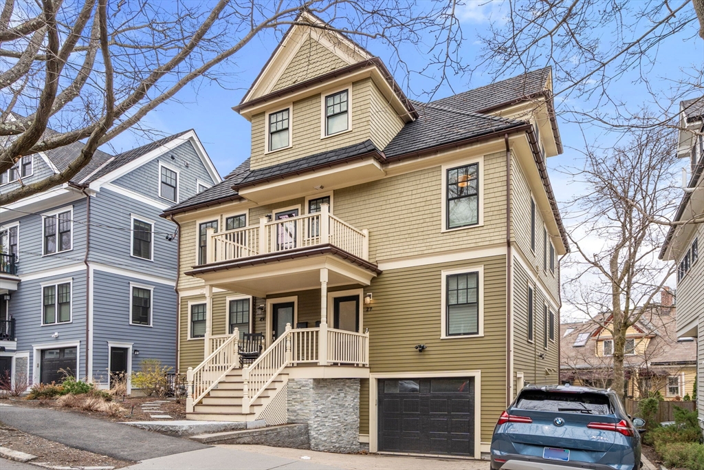 27 Summit Ave, Brookline, Massachusetts, 4 Bedrooms Bedrooms, 7 Rooms Rooms,4.5 BathroomsBathrooms,Residential,For Sale,Summit Ave,73492406