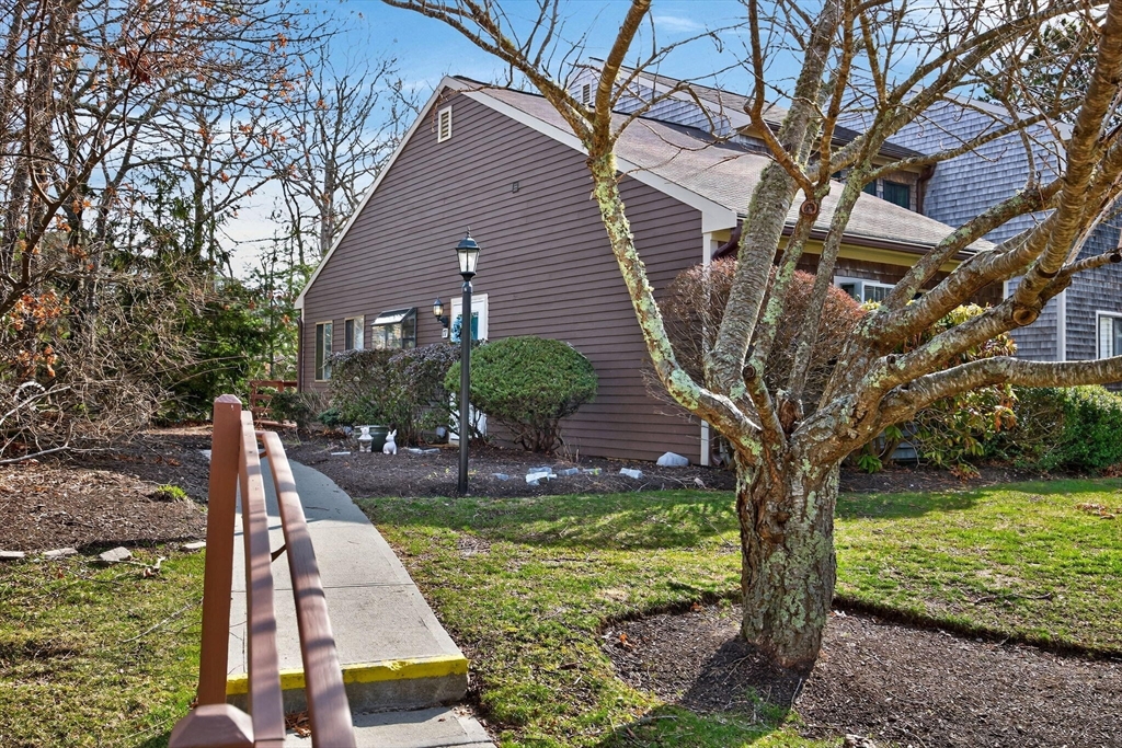 77 Roundhouse Rd, Bourne, Massachusetts, 1 Bedroom Bedrooms, 3 Rooms Rooms,1 BathroomBathrooms,Residential,For Sale,Roundhouse Rd,73492496