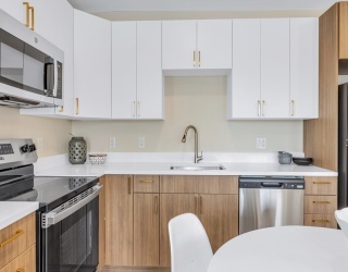 375 Cummins Highway, Boston, Massachusetts, 2 Bedrooms Bedrooms, 3 Rooms Rooms,1 BathroomBathrooms,Residential Lease,For Rent,Cummins Highway,73492503