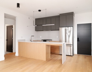 182 Tremont, Somerville, Massachusetts, 2 Bedrooms Bedrooms, 4 Rooms Rooms,1 BathroomBathrooms,Residential Lease,For Rent,Tremont,73492423