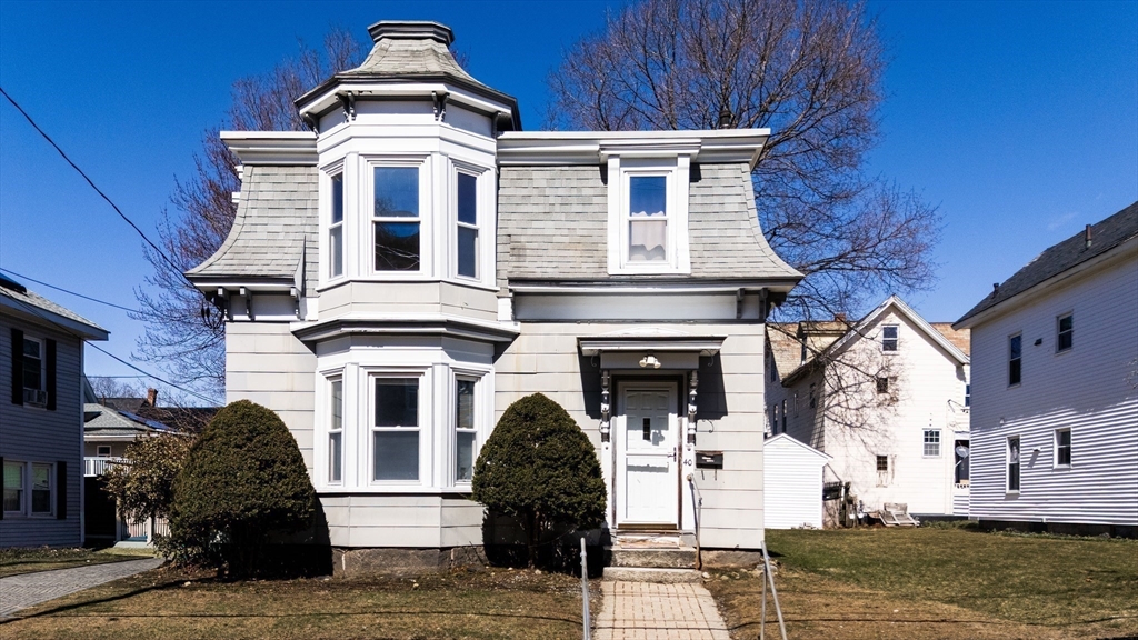 40 Orange Street, Fitchburg, Massachusetts, 5 Bedrooms Bedrooms, 9 Rooms Rooms,2 BathroomsBathrooms,Residential Income,For Sale,Orange Street,73492522
