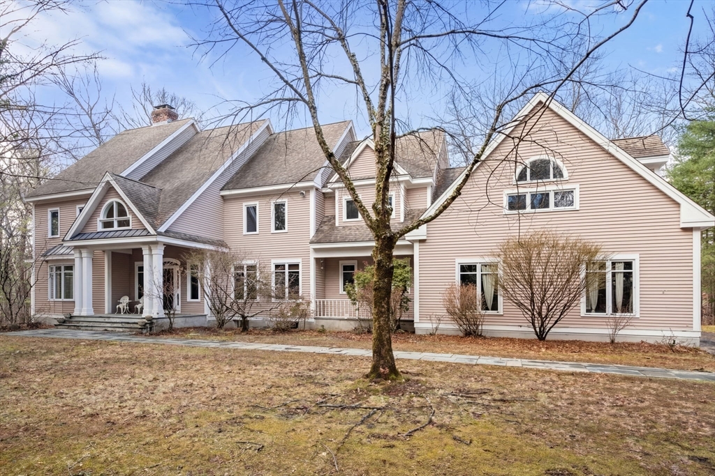 146 Aldershot Ln, Carlisle, Massachusetts, 4 Bedrooms Bedrooms, 10 Rooms Rooms,5 BathroomsBathrooms,Residential,For Sale,Aldershot Ln,73492515