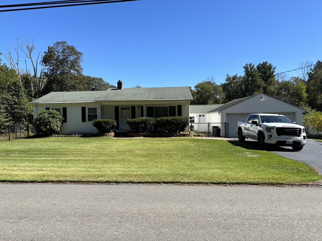 1355 Pine St, Dighton, Massachusetts, 3 Bedrooms Bedrooms, 5 Rooms Rooms,1 BathroomBathrooms,Residential,For Sale,Pine St,73492543