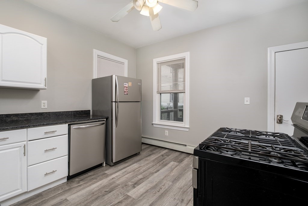 17 O St, Boston, Massachusetts, 2 Bedrooms Bedrooms, 6 Rooms Rooms,1.5 BathroomsBathrooms,Residential Lease,For Rent,O St,73492541