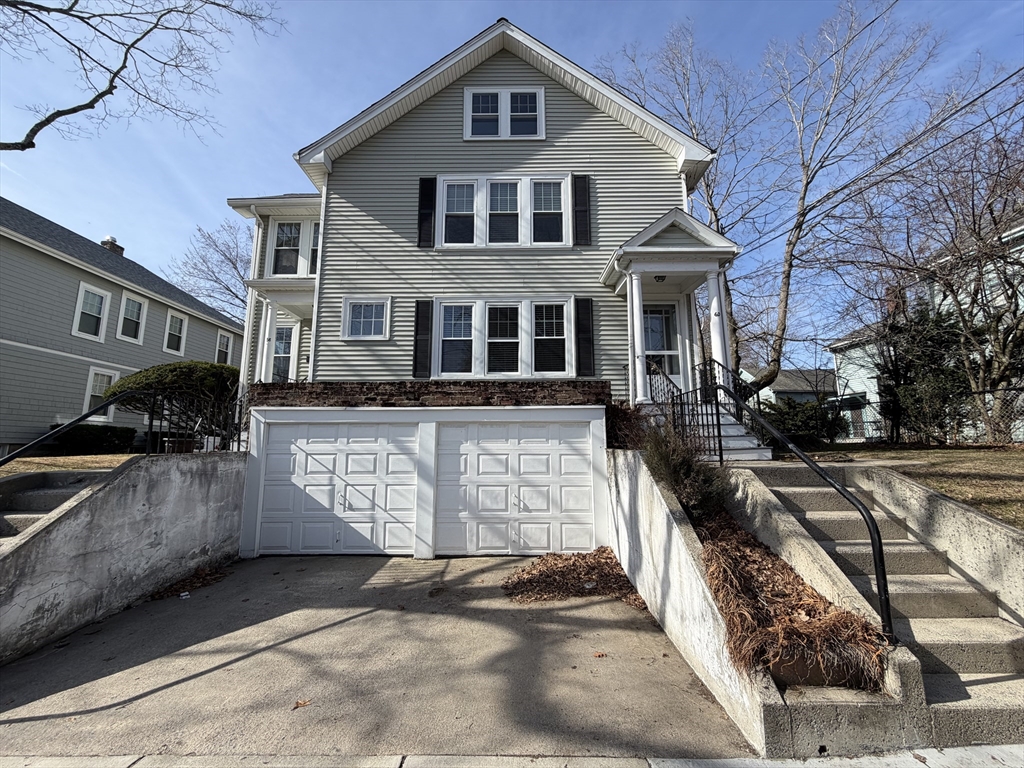 58-60 Palfrey St, Watertown, Massachusetts, 2 Bedrooms Bedrooms, 5 Rooms Rooms,1 BathroomBathrooms,Residential Lease,For Rent,Palfrey St,73492555