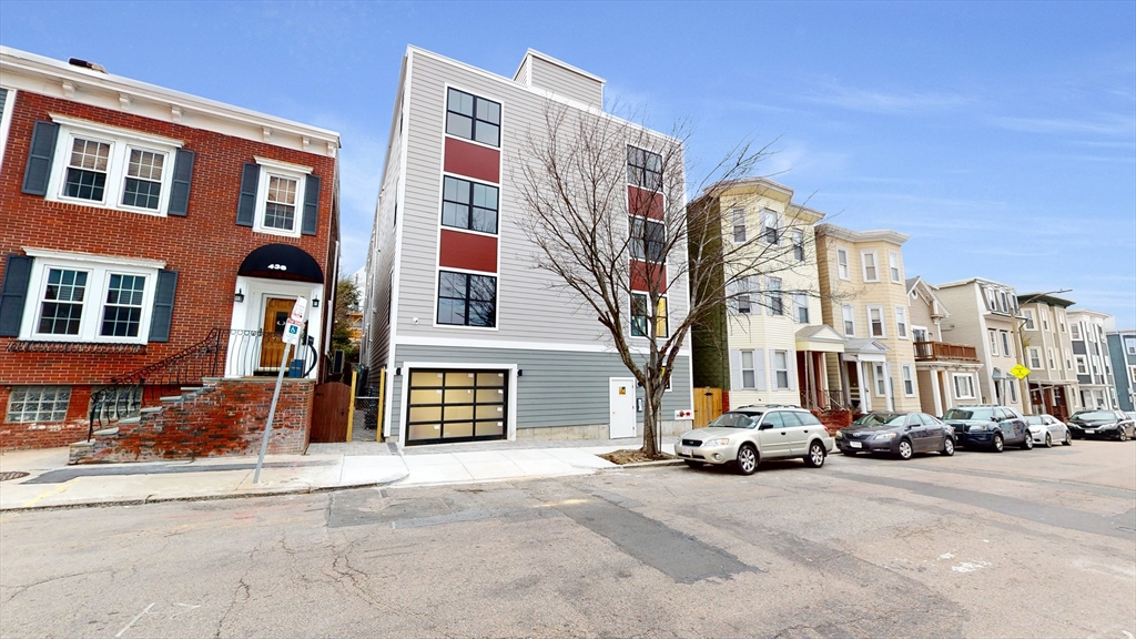 440 East Eighth Street, Boston, Massachusetts, 3 Bedrooms Bedrooms, 4 Rooms Rooms,3 BathroomsBathrooms,Residential Lease,For Rent,East Eighth Street,73492563